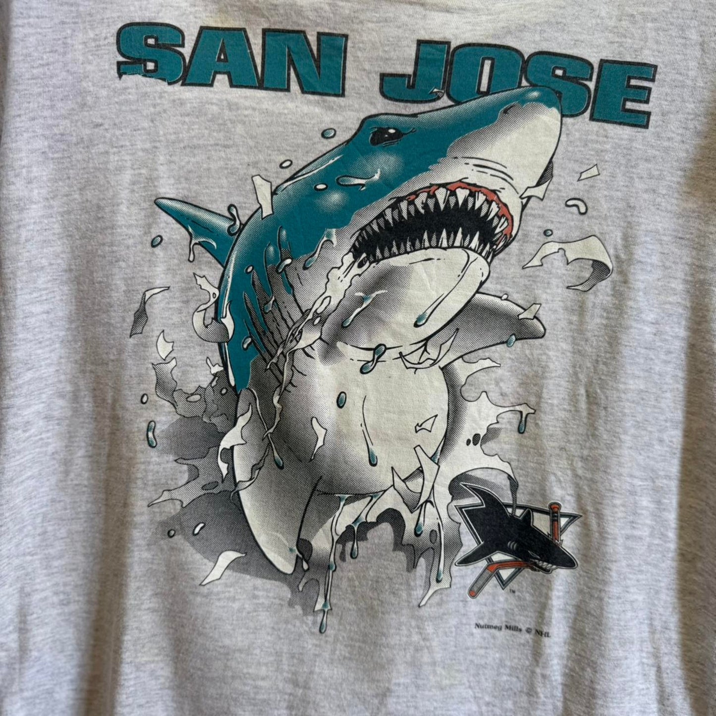 Vintage 90s San Jose Sharks Nutmeg Burst NHL T-Shirt - Large (W)