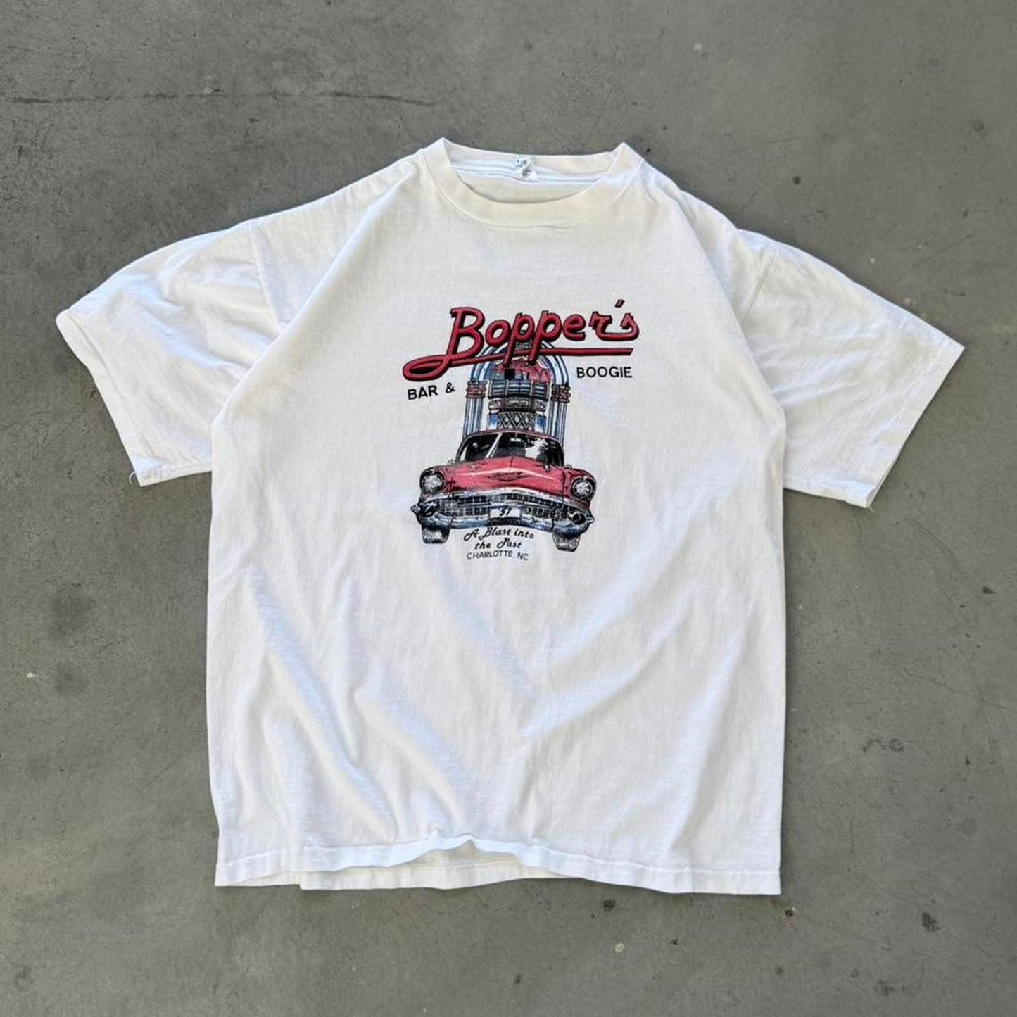 Vintage 80s Boppers Bar and Boogie Diner Car T-Shirt - X-Large