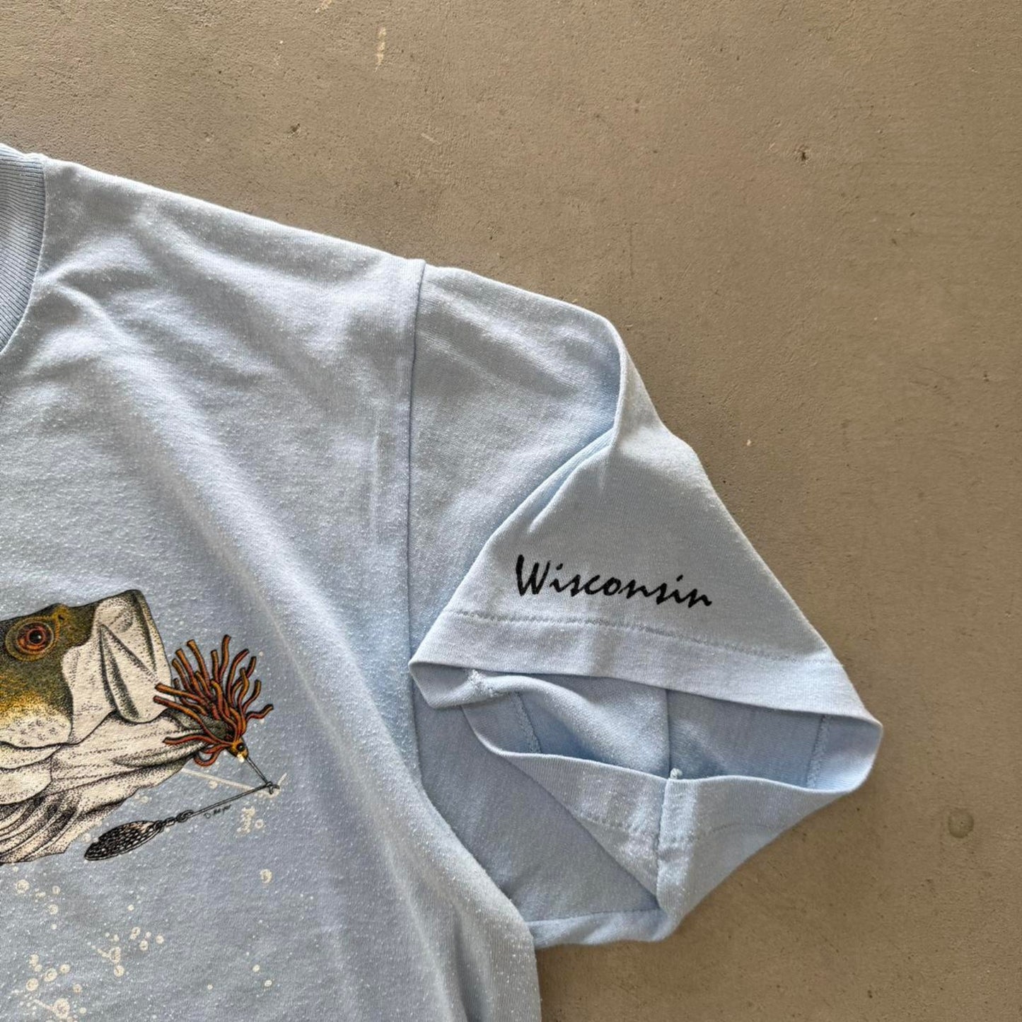 Vintage 80s Bass Fishing Animal Distressed T-Shirt - X-Large