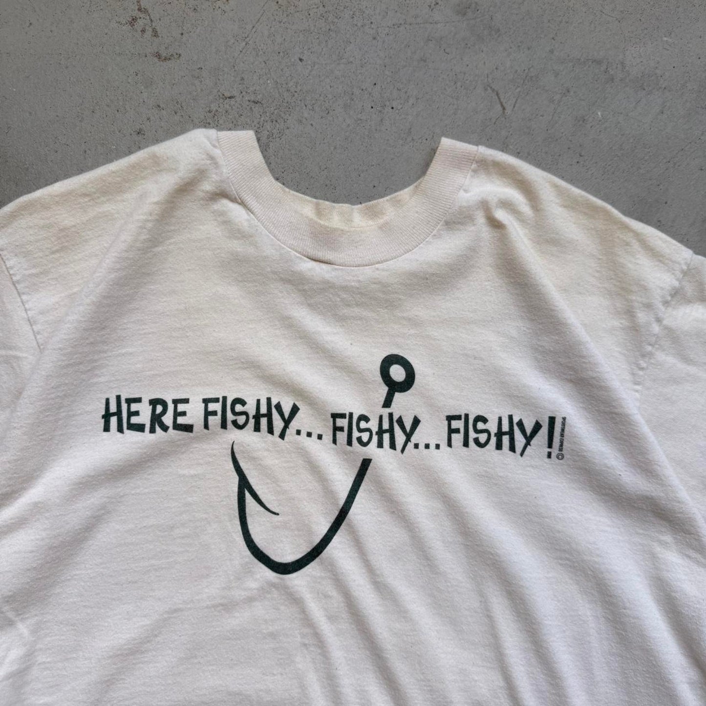 Vintage 90s Here Fishy Fishy Fishing T-Shirt - Large