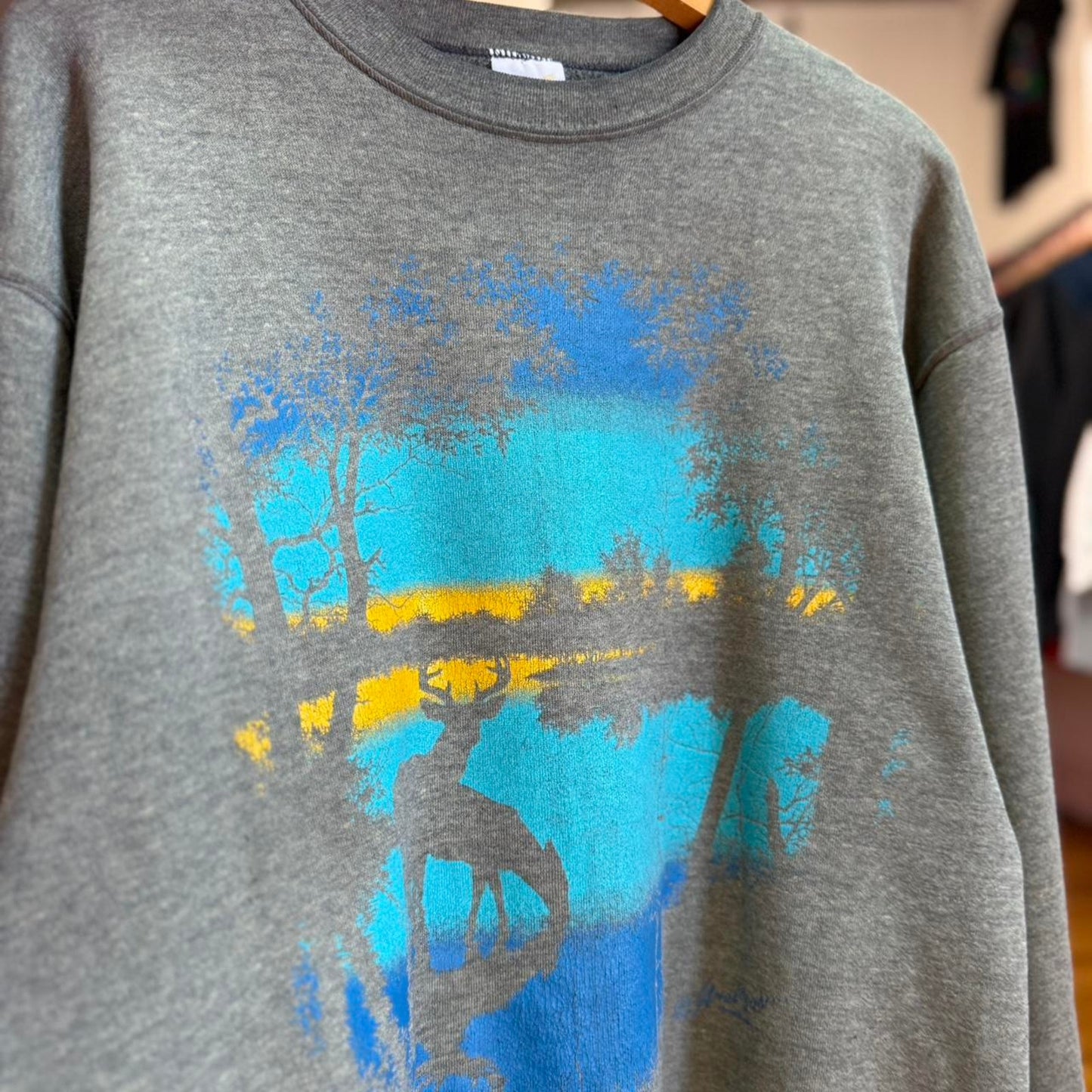 Vintage 90s Deer Animal Nature River Crewneck - Large