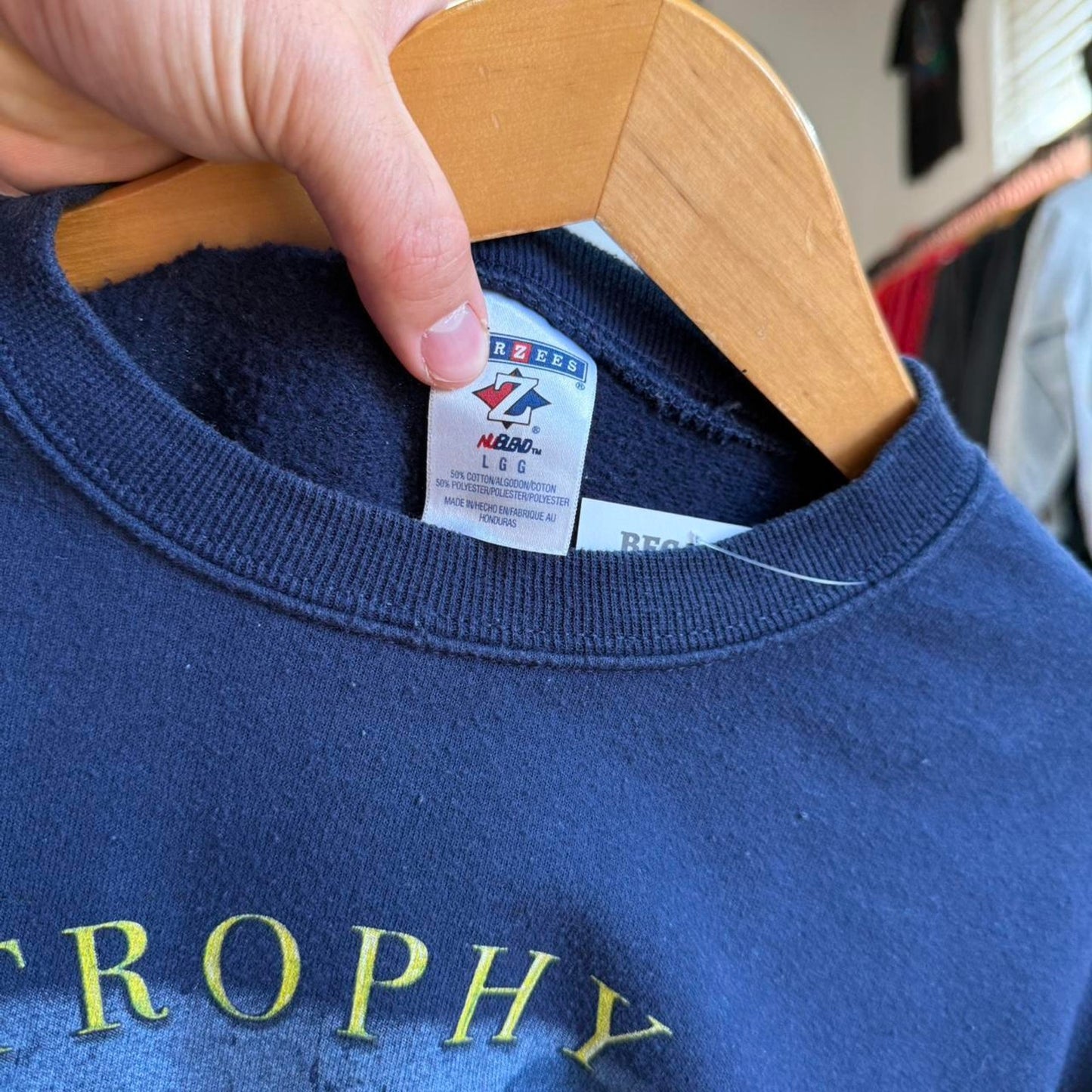 Vintage Y2K Trophy Hunting Animal Nature Crewneck - Large