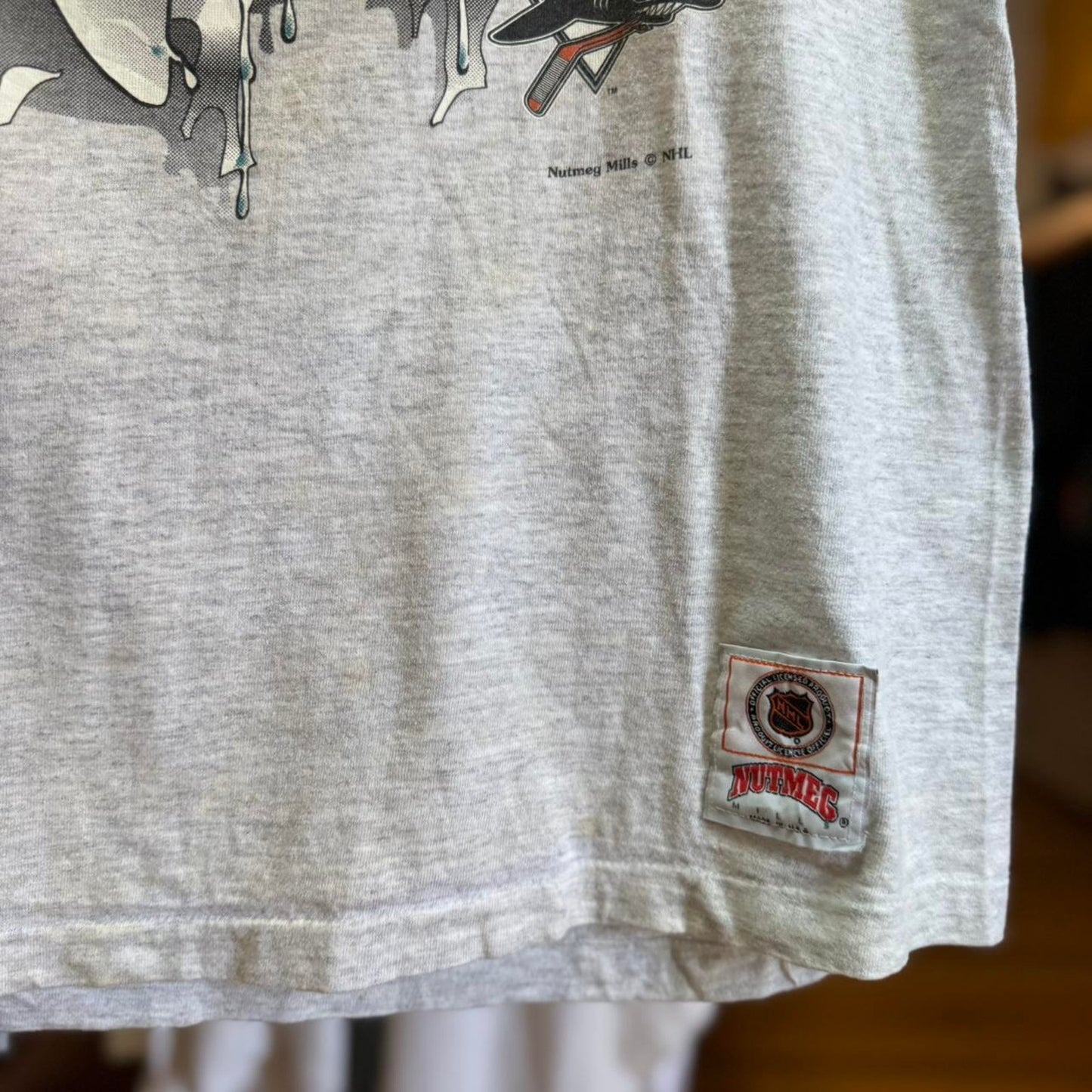 Vintage 90s San Jose Sharks Nutmeg Burst NHL T-Shirt - Large (W)