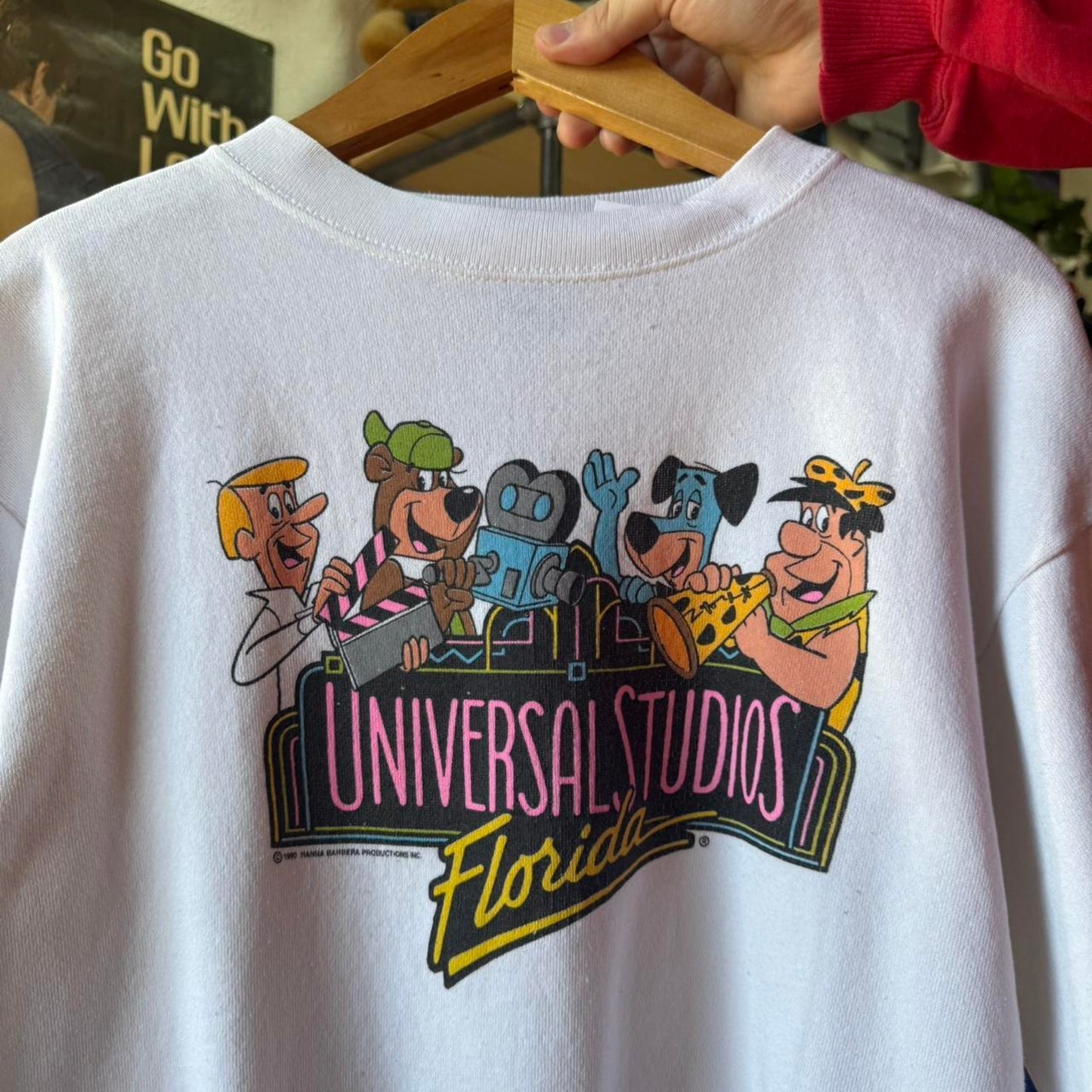 Vintage 90s Universal Studios Flintstones Cartoon Cast Crewneck - Large