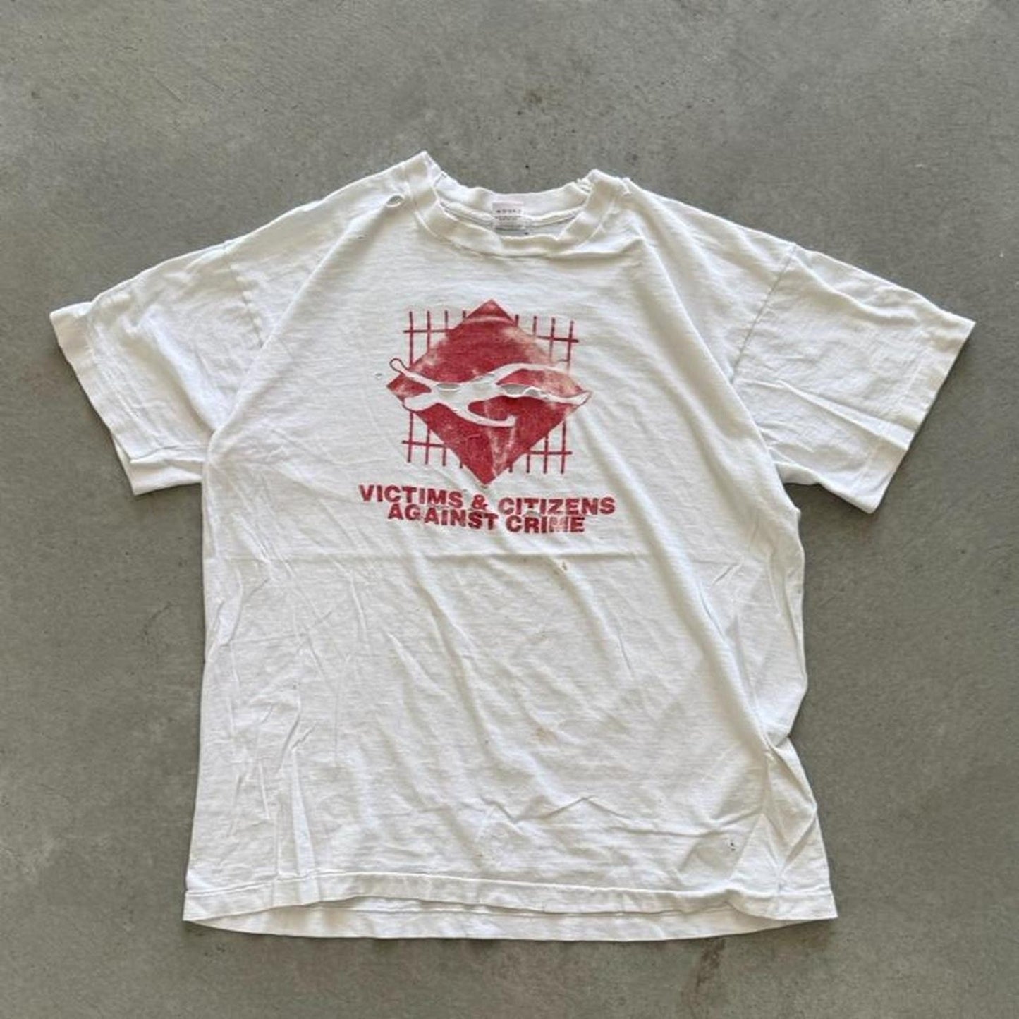 Vintage 90s Distressed Victims & Citizens Against Crime T-Shirt - X-Large
