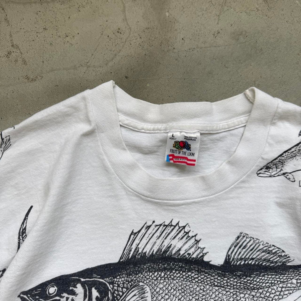 Vintage 90s Fish Animal Fishing All Over Print T-Shirt - Large