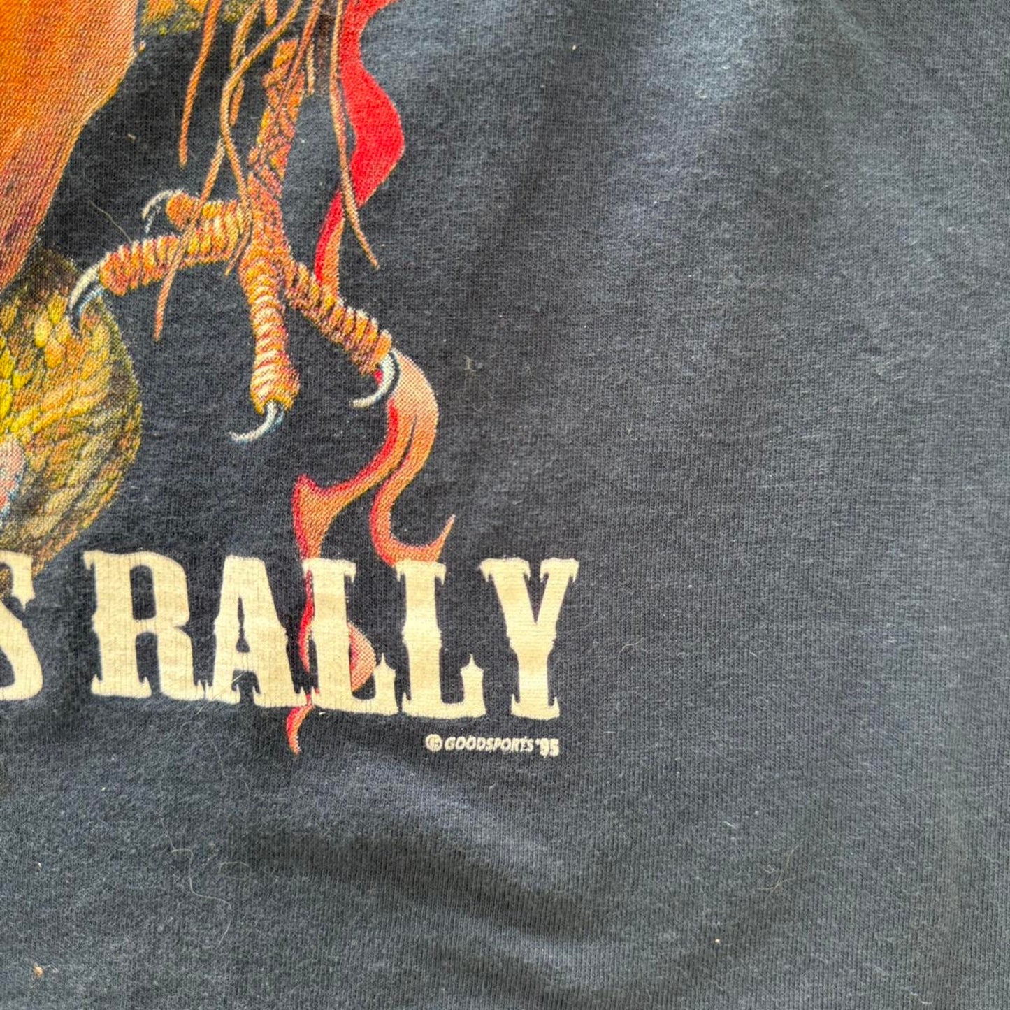 Vintage 1997 Sturgis Black Hills Rally Cow Skull Biker T-Shirt - Large