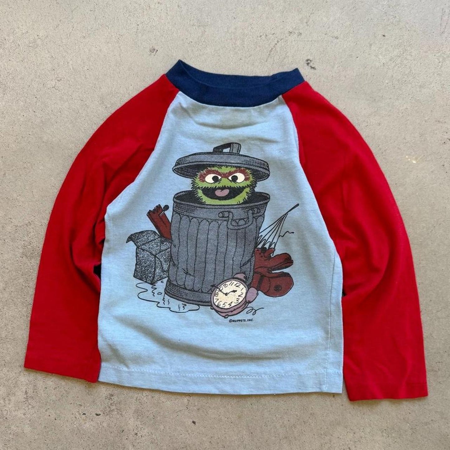 Vintage 90s Oscar the Grouch Sesame Street T-Shirt -Kids  4/5