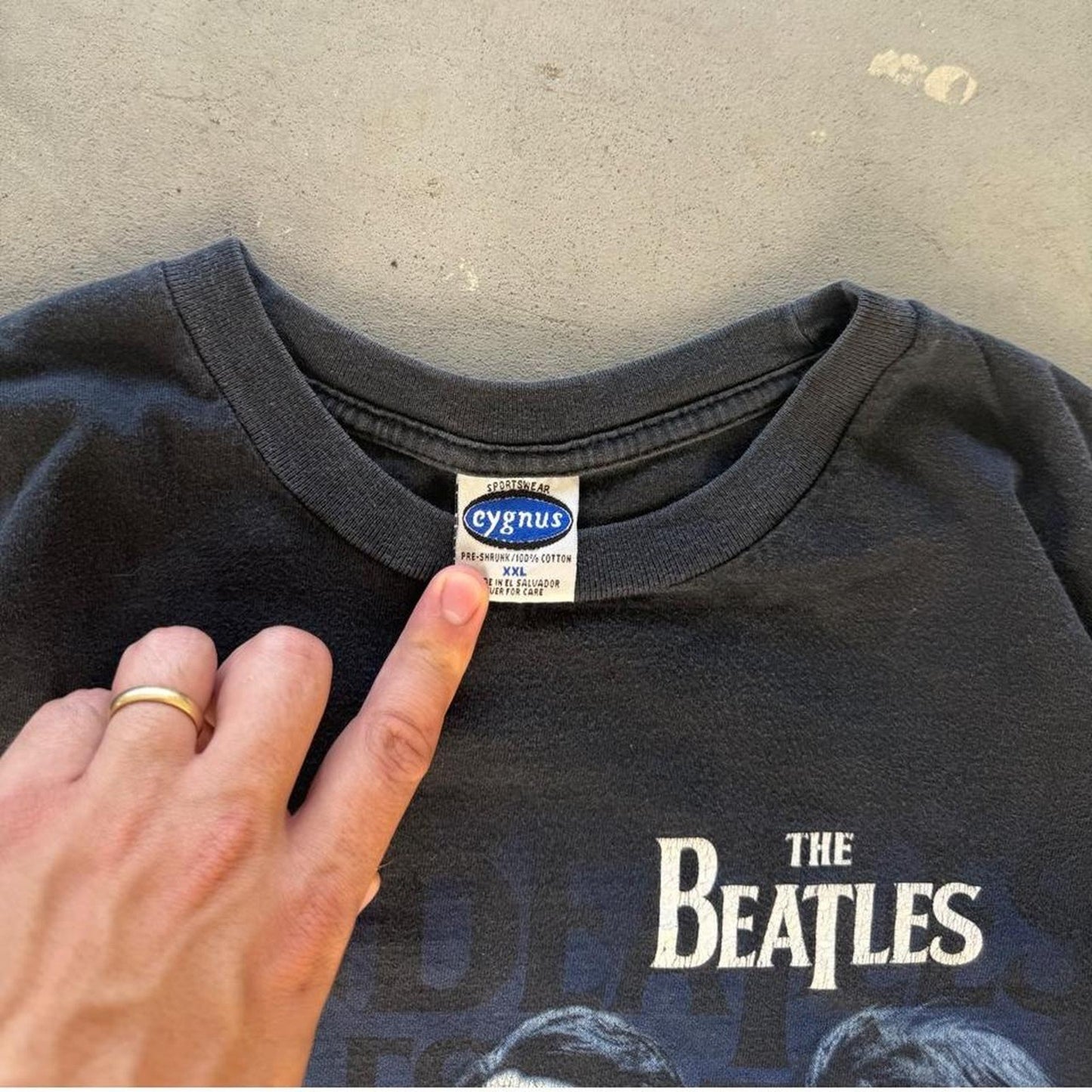 Vintage 2002 The Beatles Band T-Shirt - XX-Large