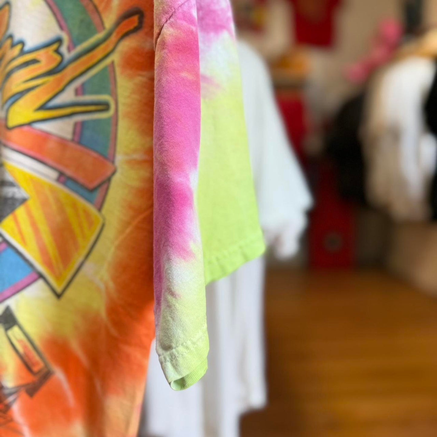 Vintage 90s NASCAR Racing Race Car Looney Tunes Tie Dye T-Shirt