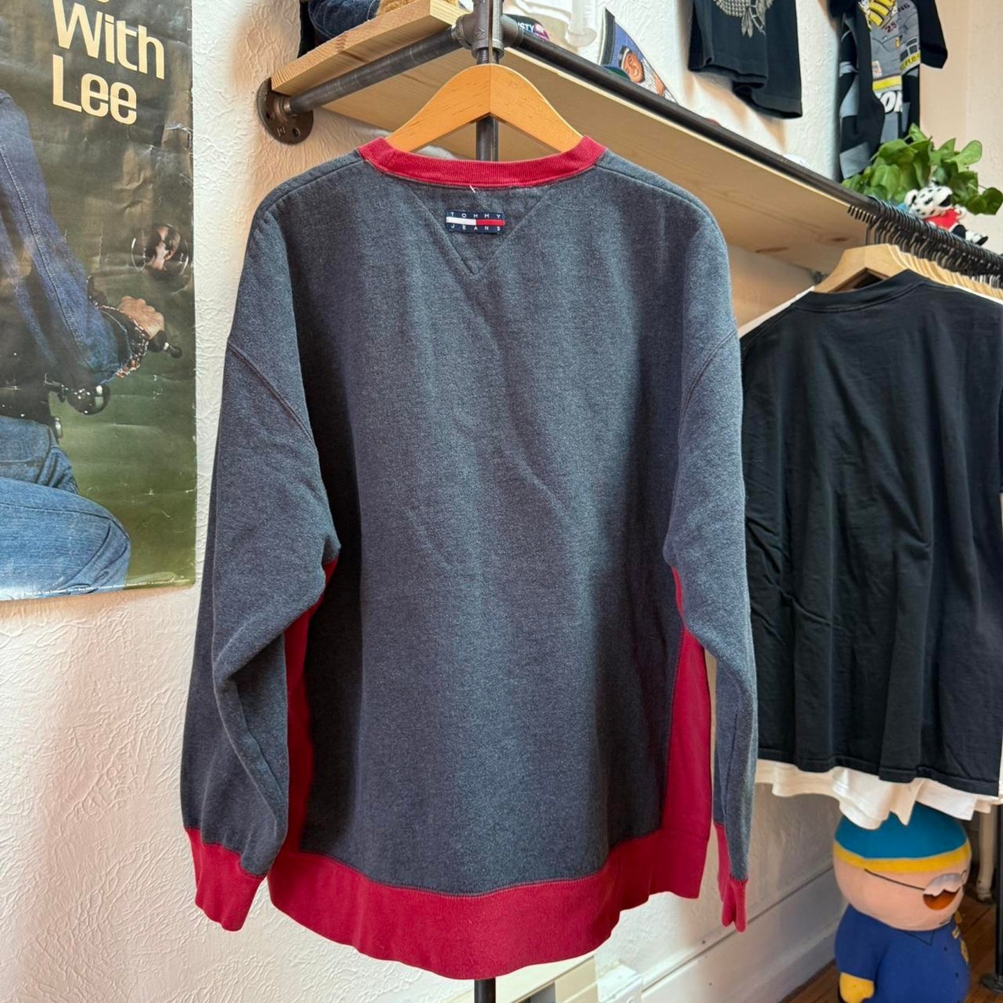 Vintage 90s Tommy Hilfiger Embroidered Logo Crewneck - X-Large