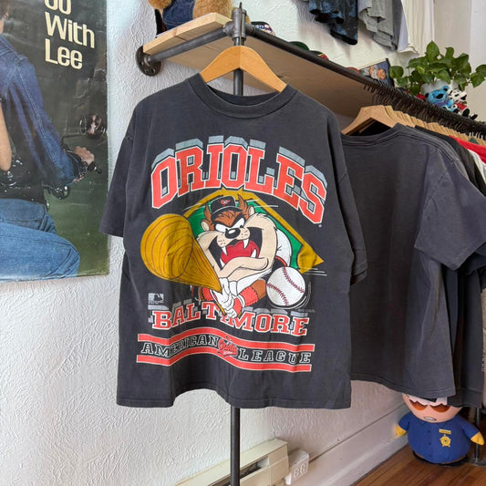 Vintage 90s Baltimore Orioles Taz Looney Tunes Cartoon MLB T-Shirt - X-Large