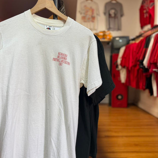 Vintage 90s Nebraska Huskers Oklahoma Sooner Pee T-Shirt - Medium