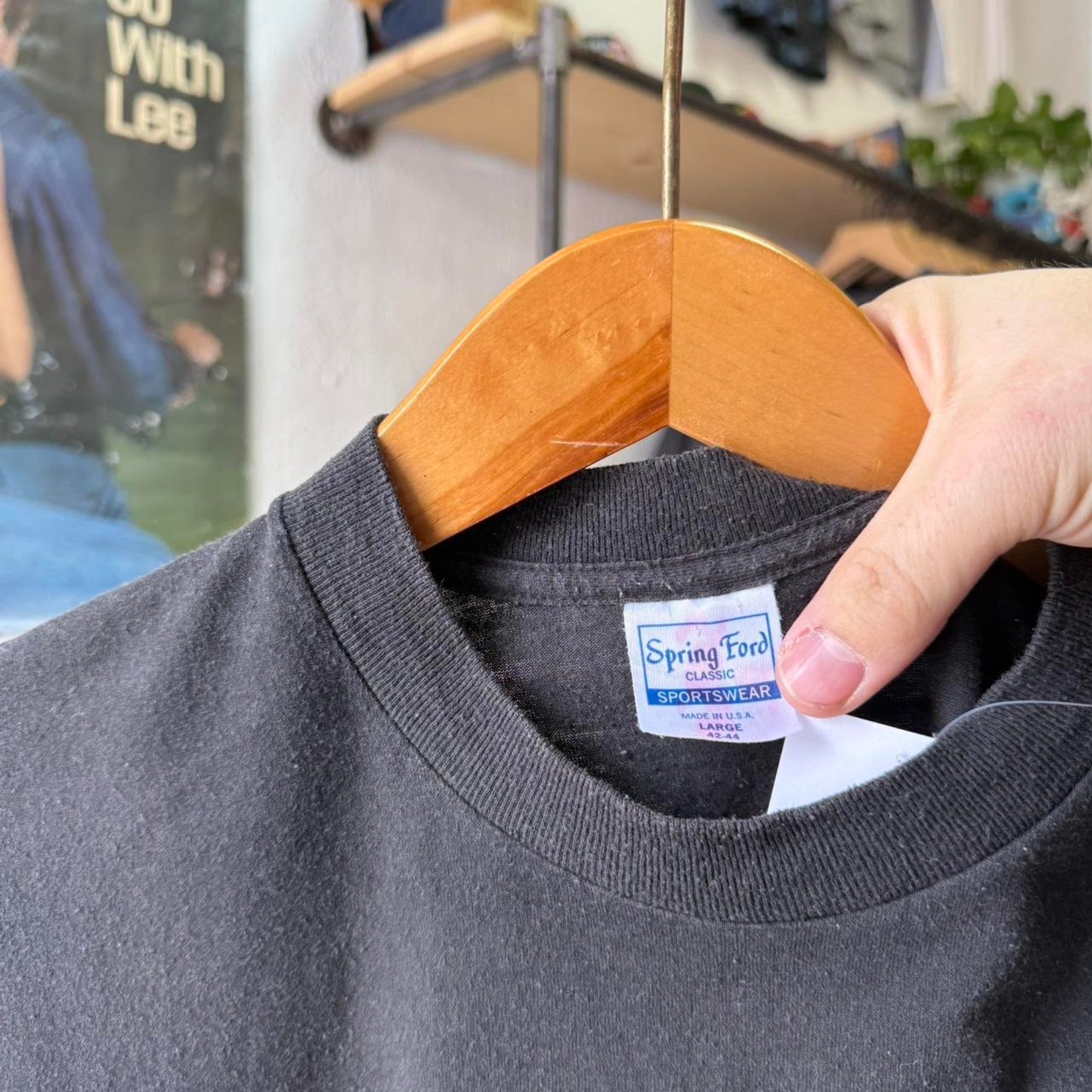 Vintage 1987 Pink Floyd World Tour Band T-Shirt - Large