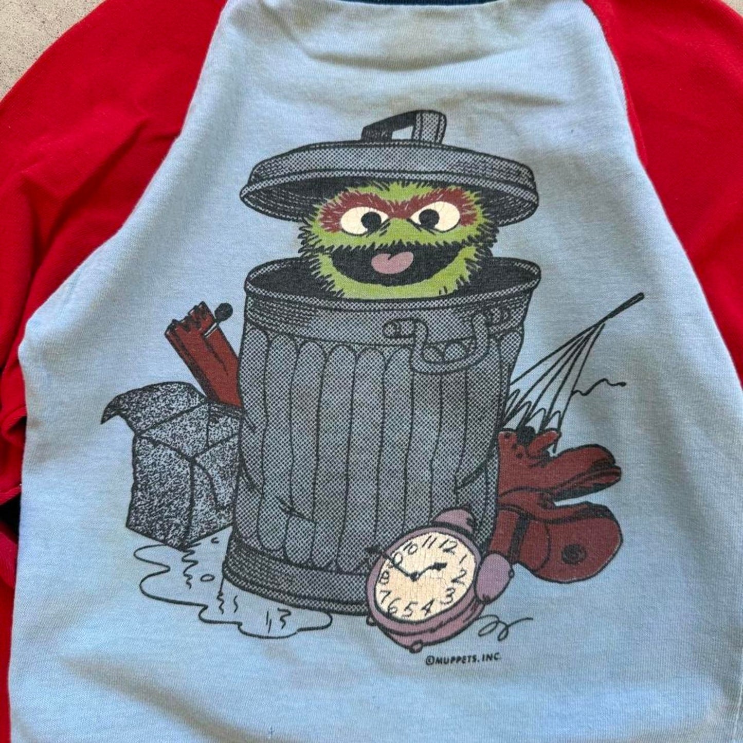 Vintage 90s Oscar the Grouch Sesame Street T-Shirt -Kids  4/5