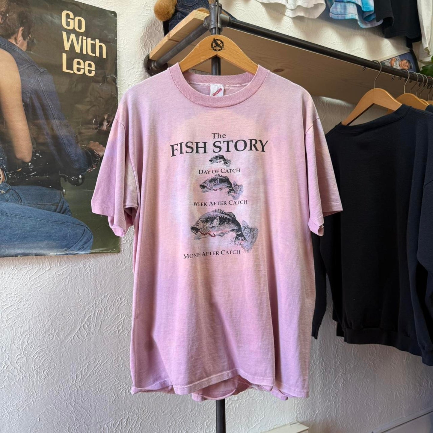 Vintage 90s Fishing The Fish Story Funny T-Shirt - X-Large