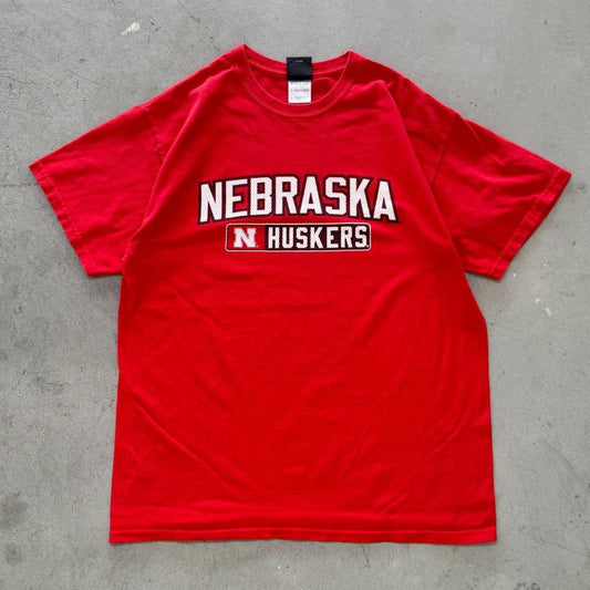 Vintage Y2K Nebraska Huskers T-Shirt - Large