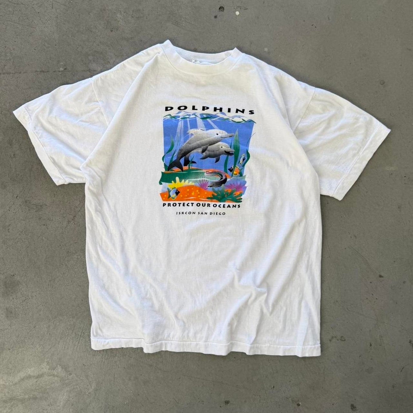 Vintage 90s Dolphins Protect Our Oceans Animal T-Shirt - Large