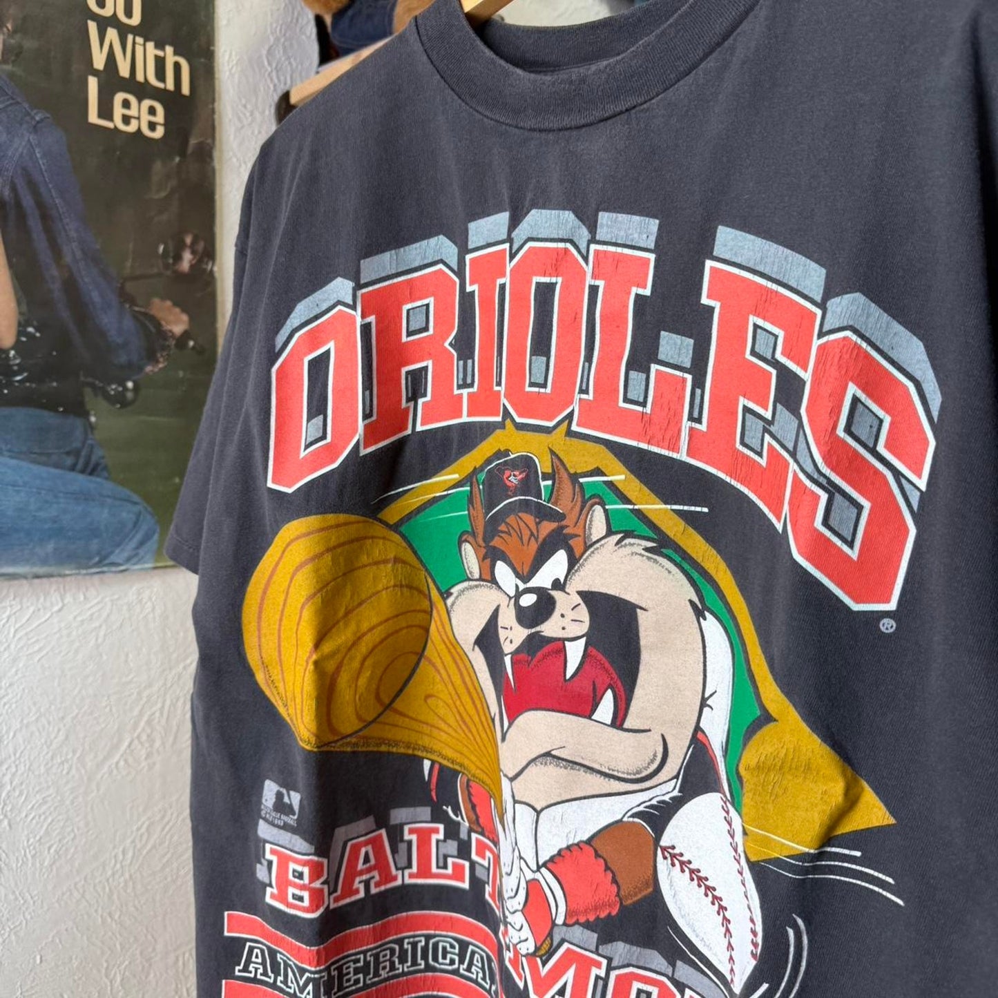 Vintage 90s Baltimore Orioles Taz Looney Tunes Cartoon MLB T-Shirt - X-Large