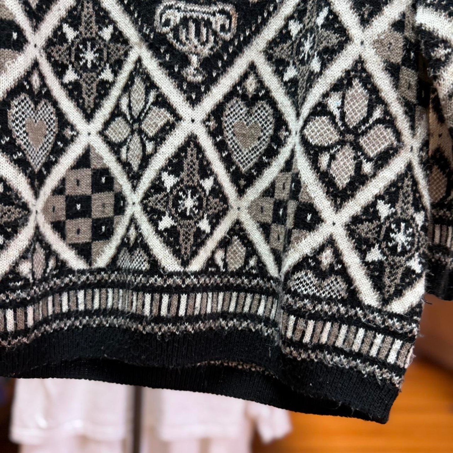 Vintage 90s Floral Flower Patterned Sweater - Medium