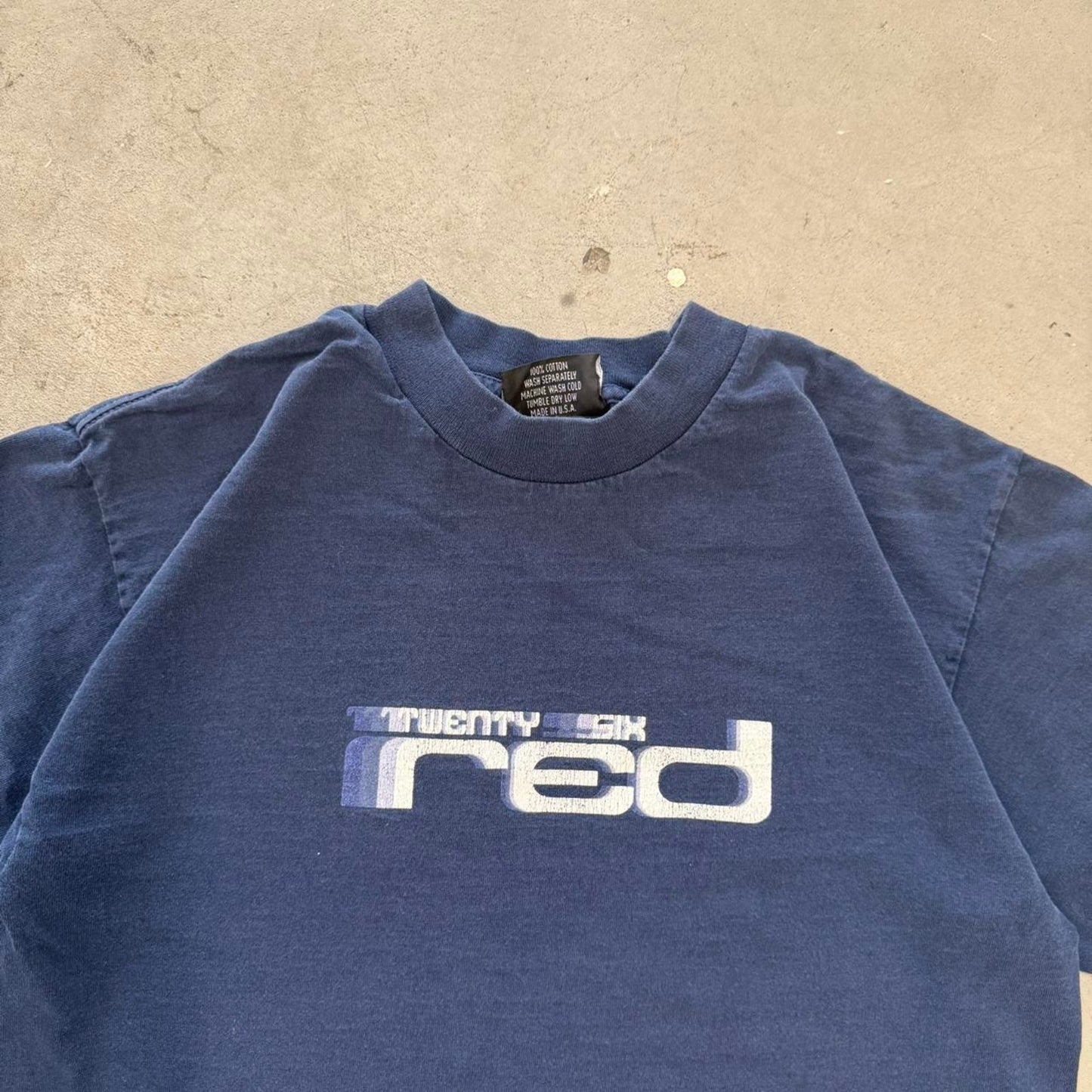 Vintage 90s Twenty Six Red Skater Skateboarding T-Shirt - Large