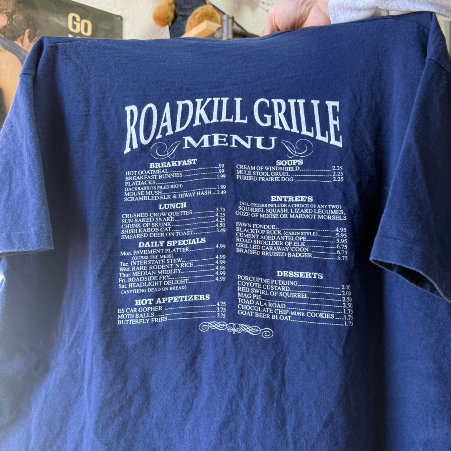 Vintage 90s Road Kill Cafe Humor T-Shirt - XX-Large