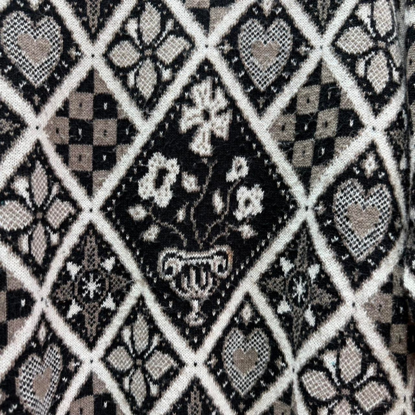 Vintage 90s Floral Flower Patterned Sweater - Medium