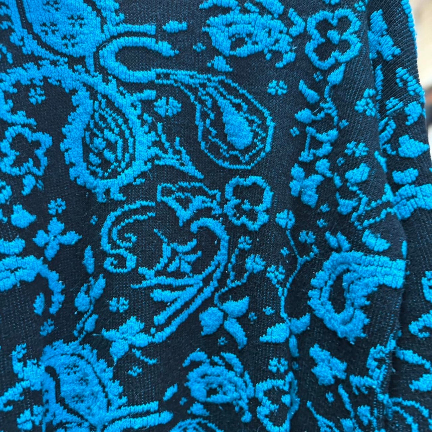 Vintage 90s Paisley Patterned Sweater - Large