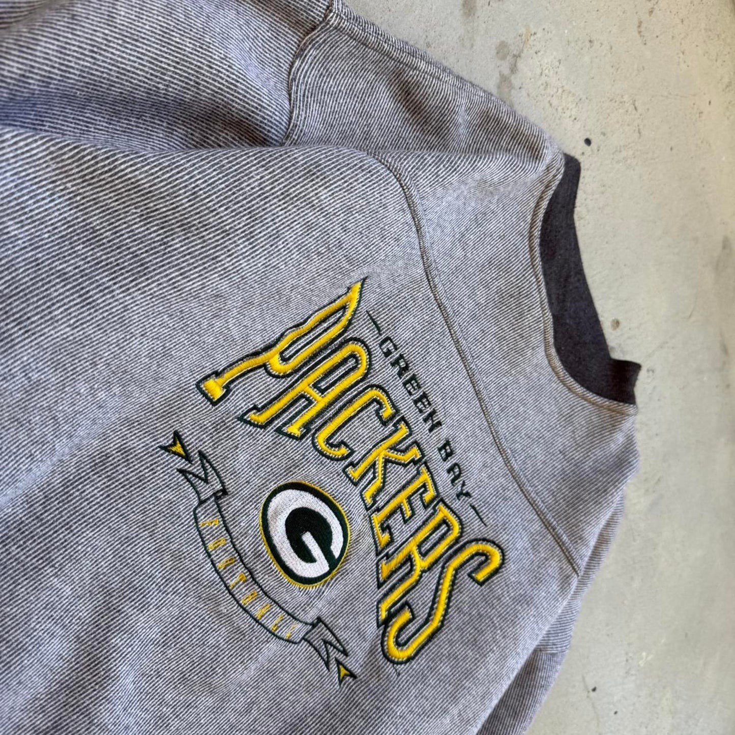 Vintage 90s Green Bay Packers NFL Football Crewneck - Medium