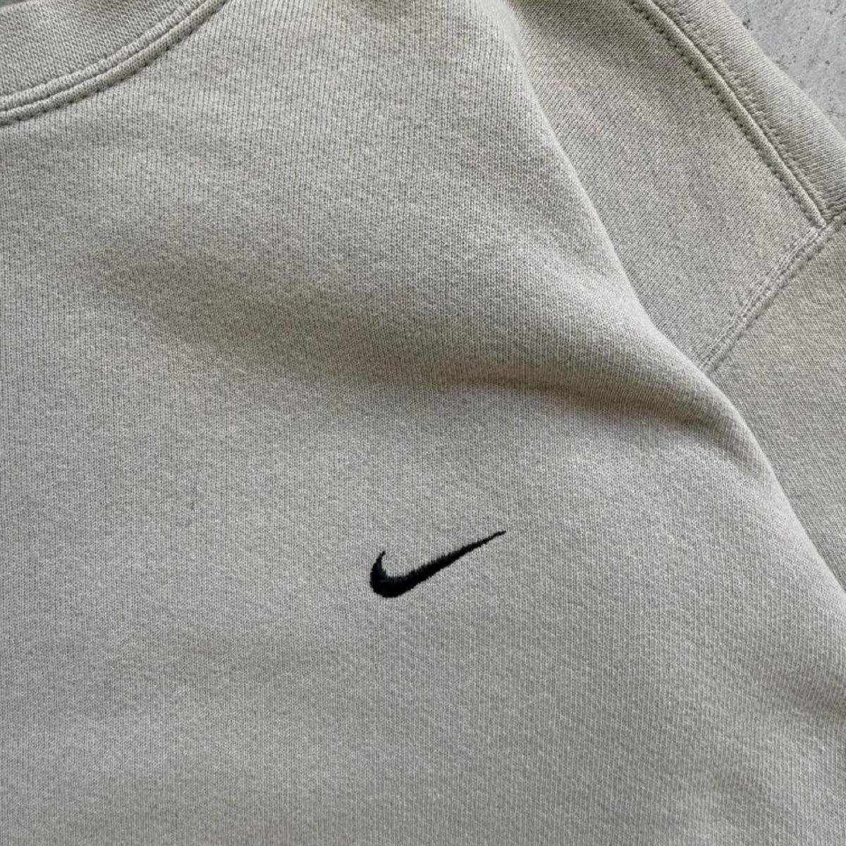 Vintage 90s Nike Pistachio Side Swoosh Crewneck - Medium