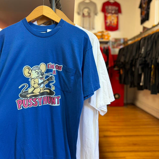 Vintage I’m on a P*ssy Hunt Cartoon Mouse Pocket T-Shirt