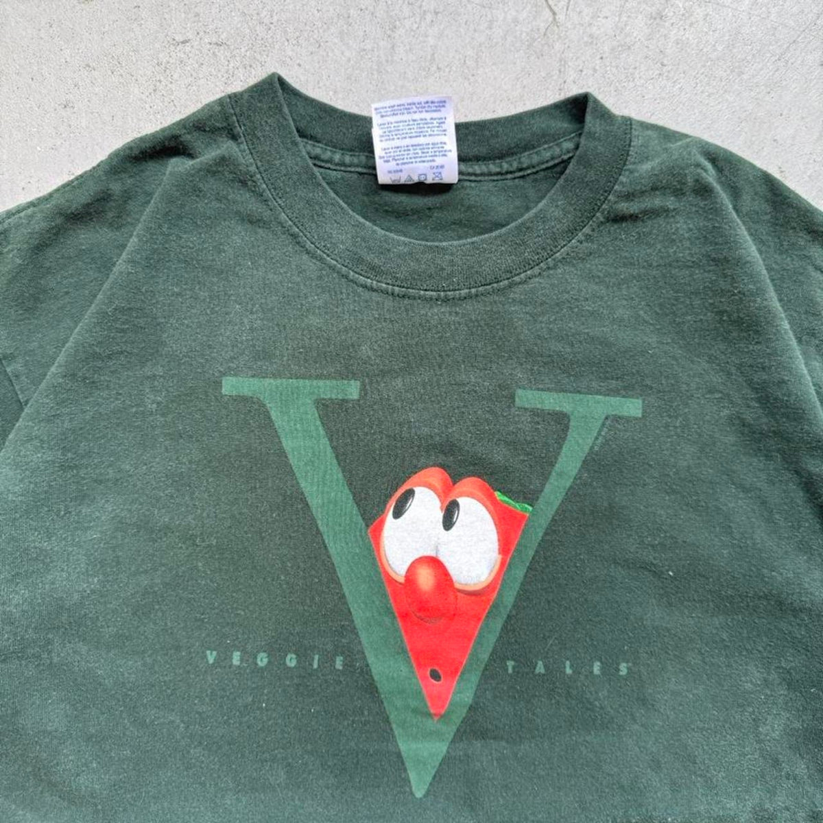 Vintage 90s Veggietales Bob the Tomato T-Shirt - Large