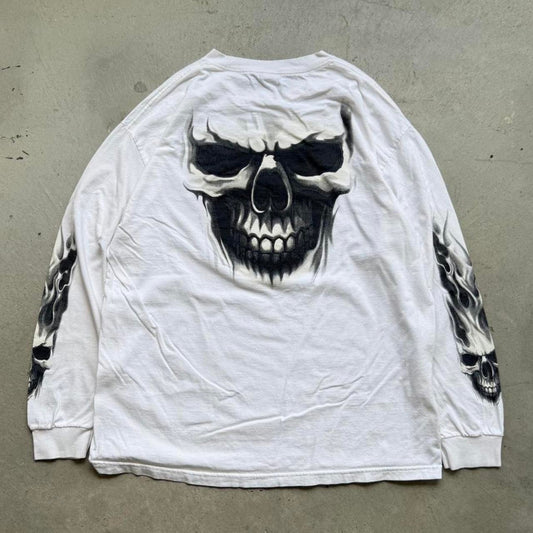 Vintage Y2K Flaming Skull Sleeve T-Shirt - X-Large