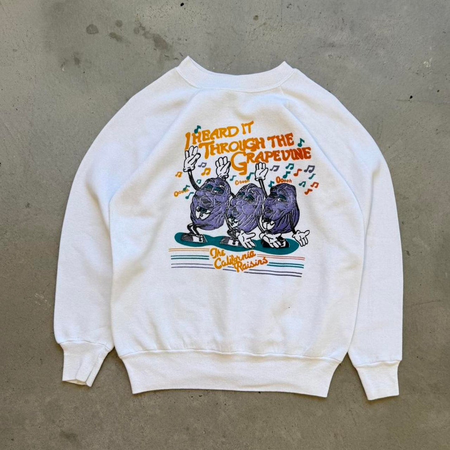 Vintage 80s Heard it Through the Grapevine California Raisins Crewneck - Medium