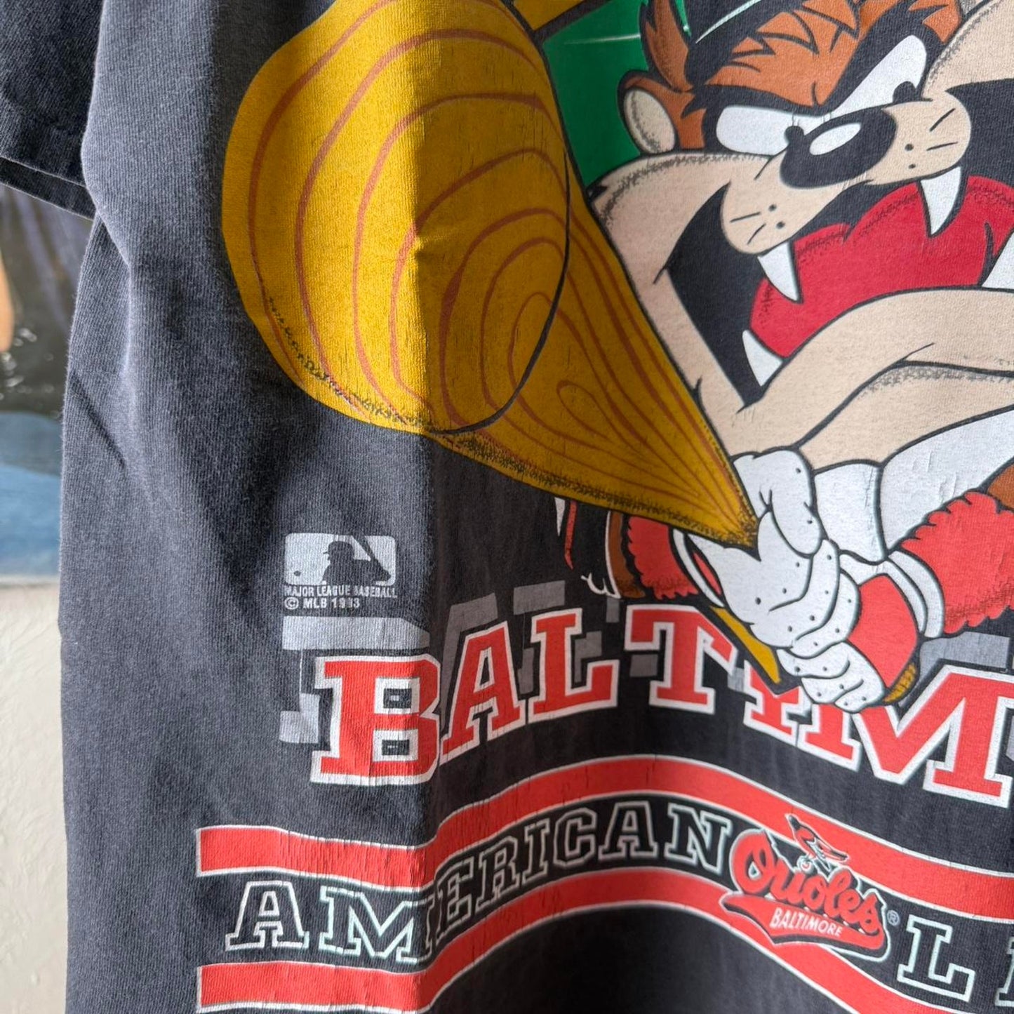Vintage 90s Baltimore Orioles Taz Looney Tunes Cartoon MLB T-Shirt - X-Large