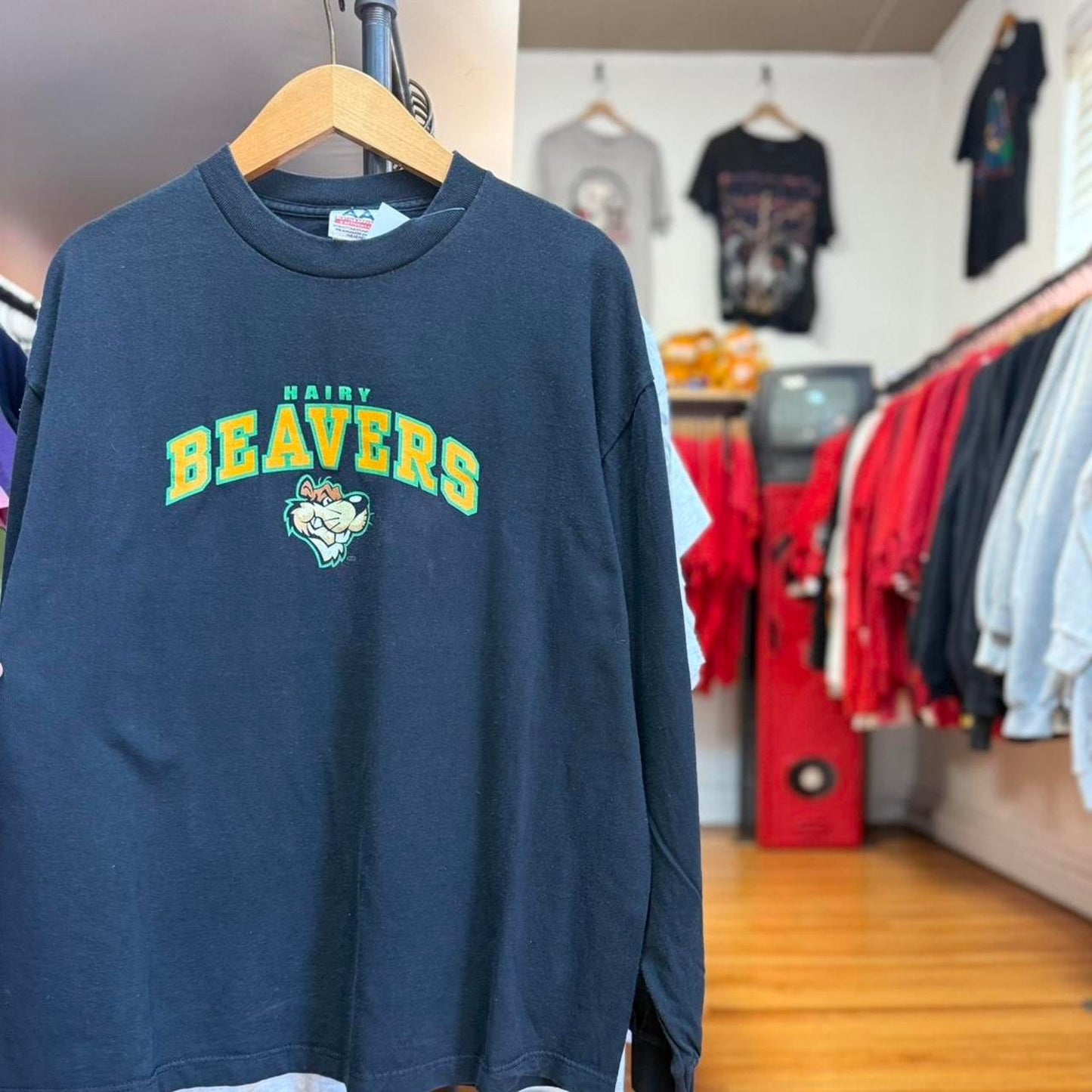 Vintage Y2K Hairy Beavers Parody Humor T-Shirt - X-Large