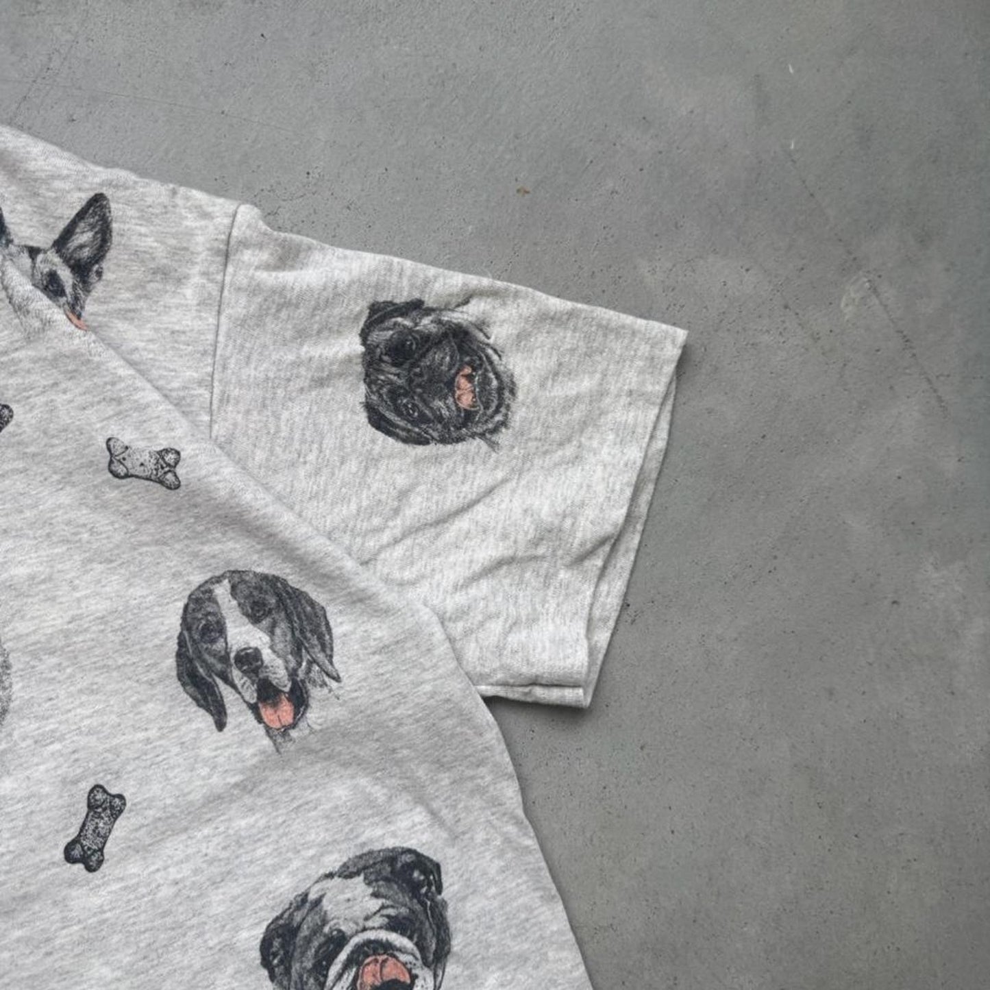 Vintage 90s Dog Animal All Over Print T-Shirt - Large