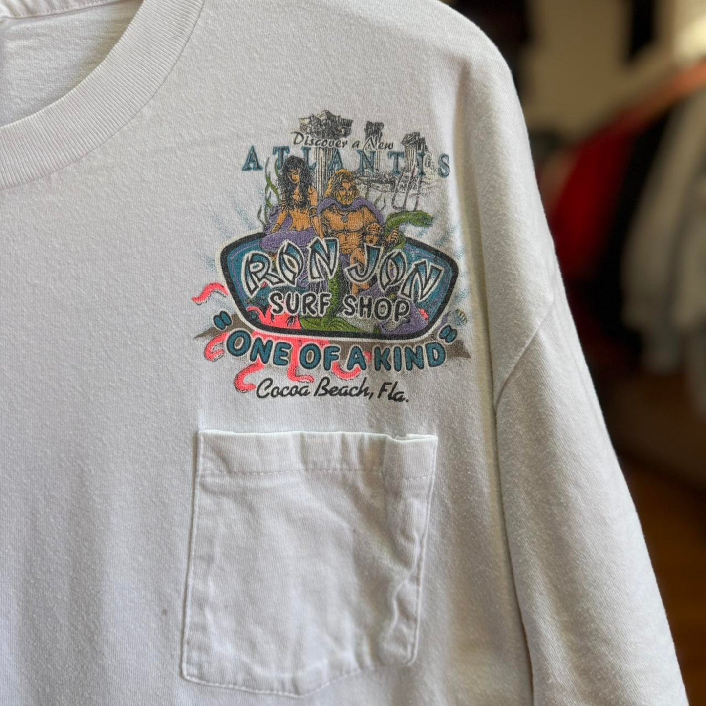 Vintage 90s Ron Jon Atlantis Pocket T-Shirt - X-Large