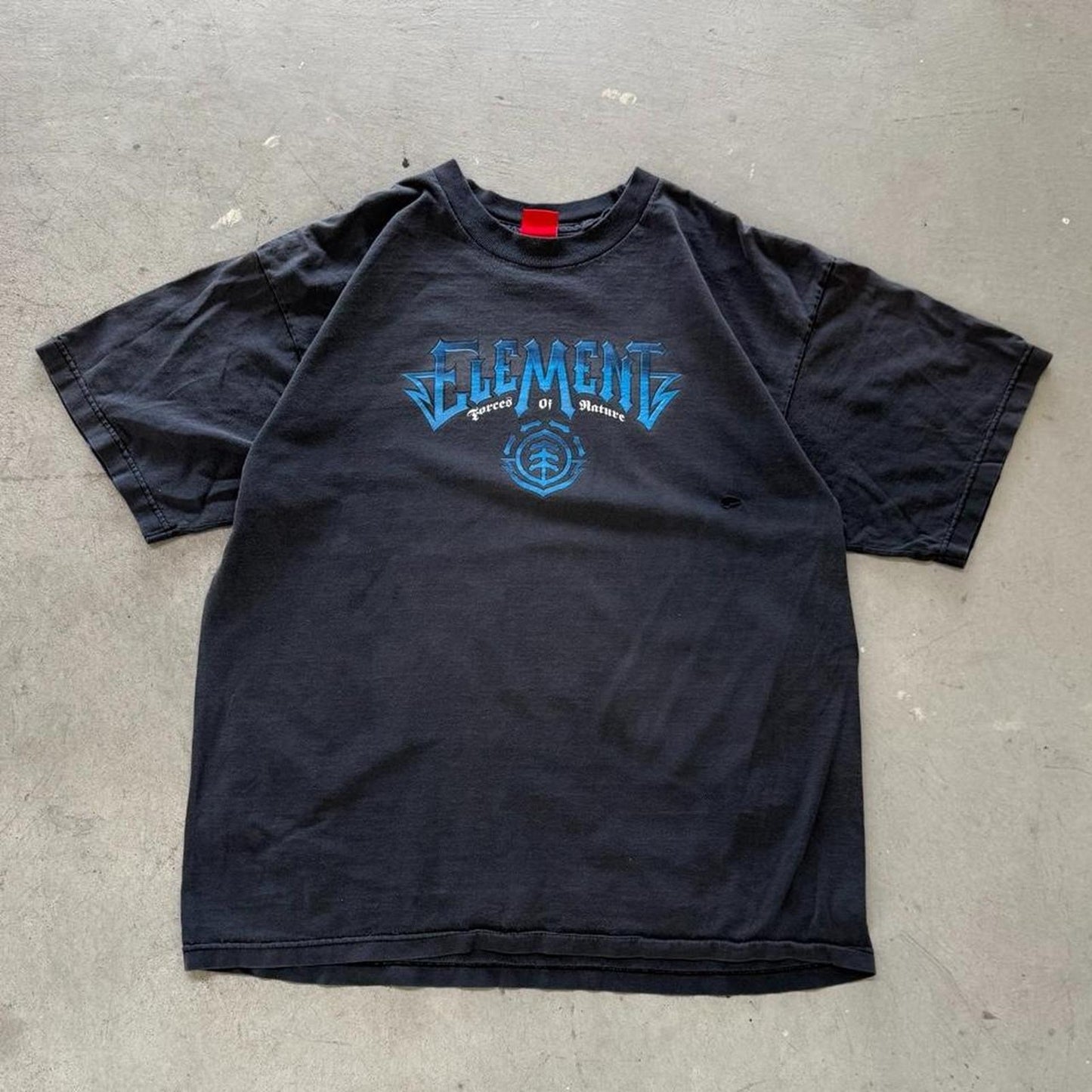 Vintage Y2K Element Skateboards Faded T-Shirt - Large