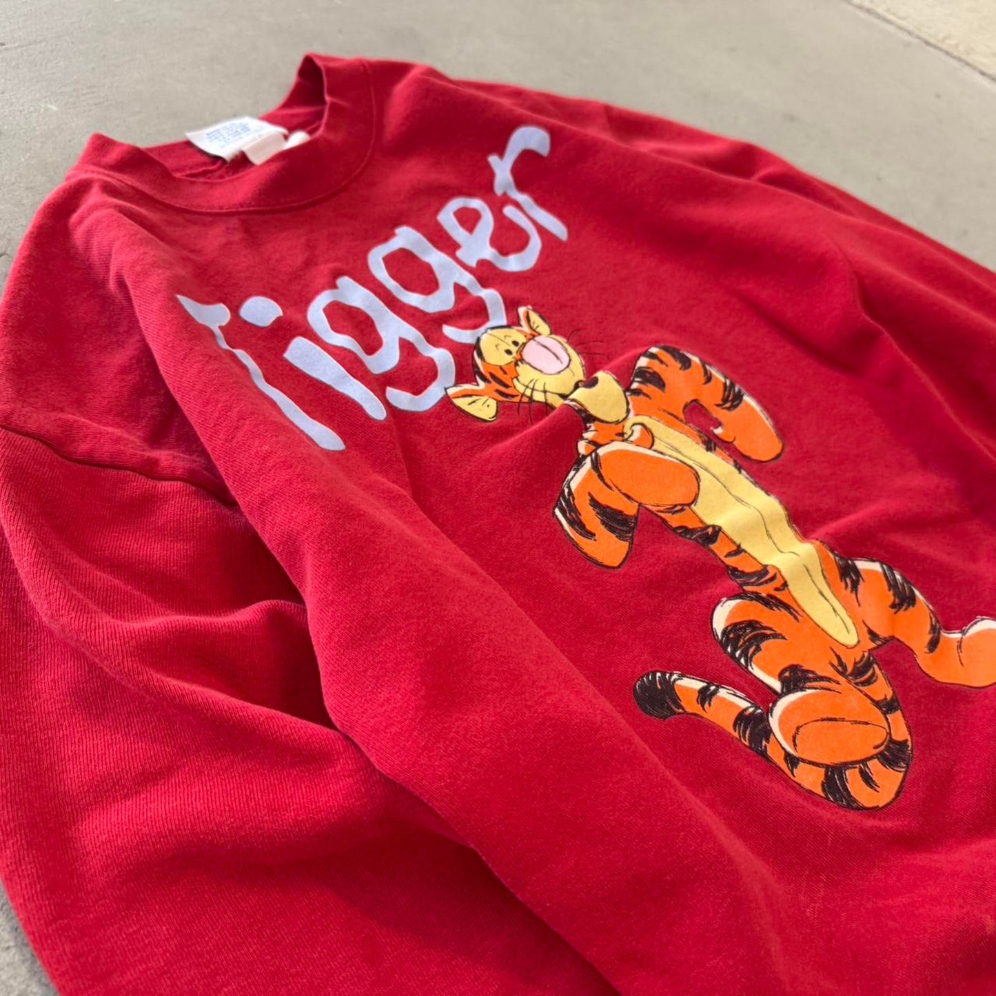 Vintage 90s Disney Tigger Winnie the Pooh Crewneck - Large