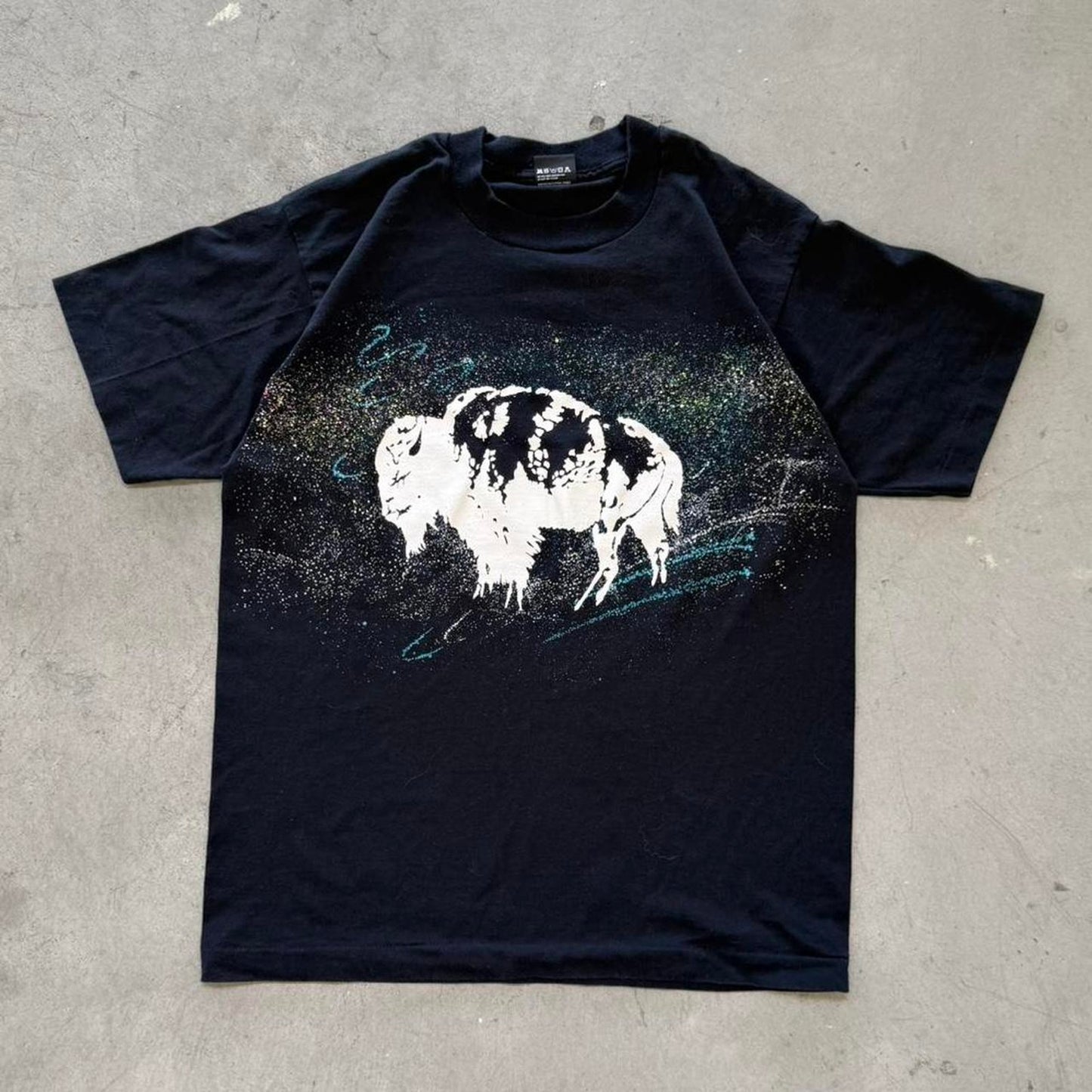 Vintage 90s Buffalo Bison Animal Art Style T-Shirt - Large