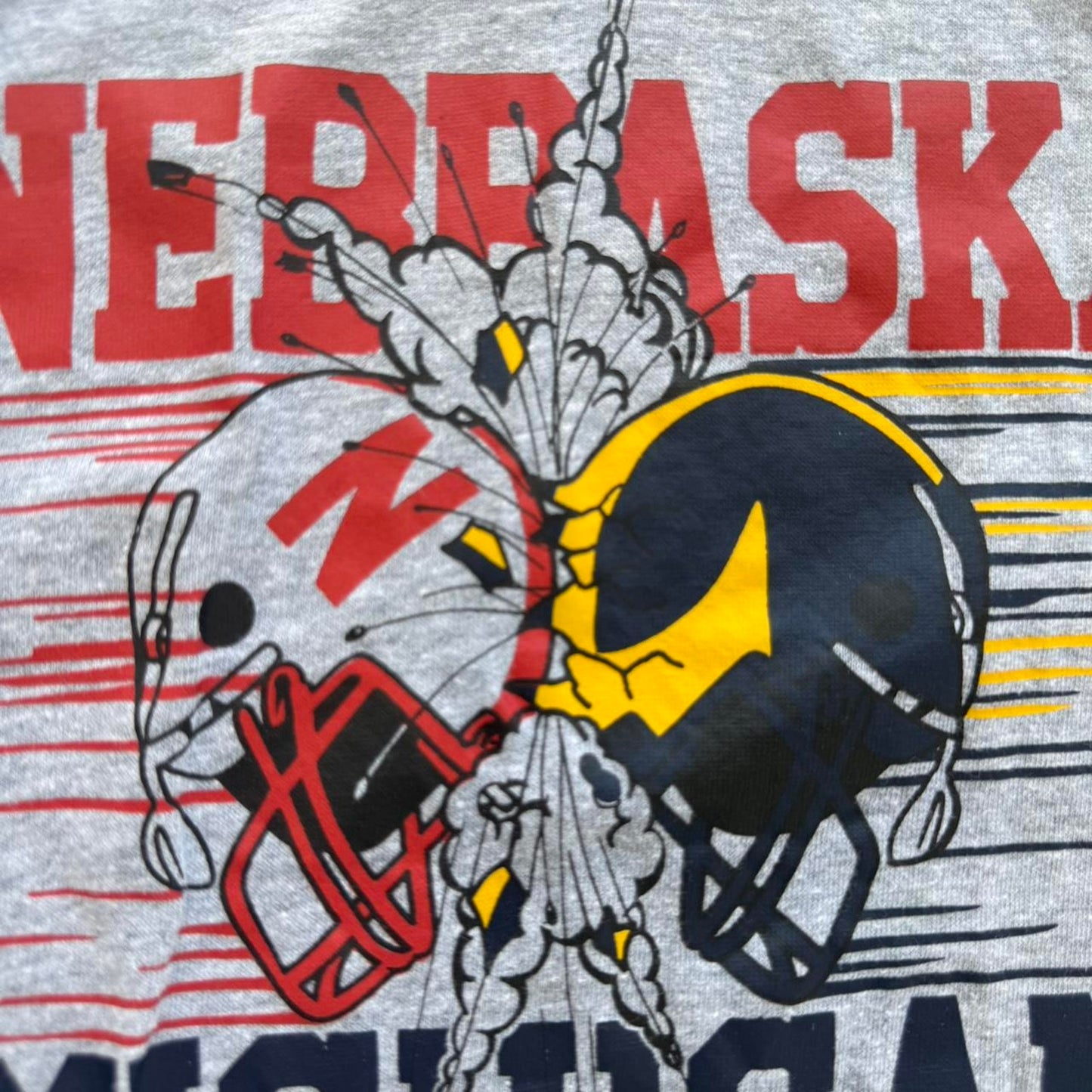 Vintage 1986 Nebraska Huskers Vs Michigan Fiesta Bowl Helmet T-Shirt - Large