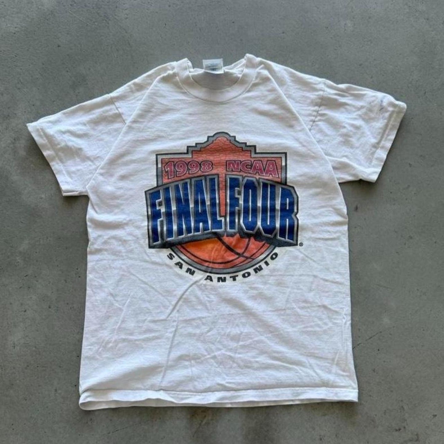 Vintage 1998 NCAA Final Four San Antonio Basketball T-Shirt - Large