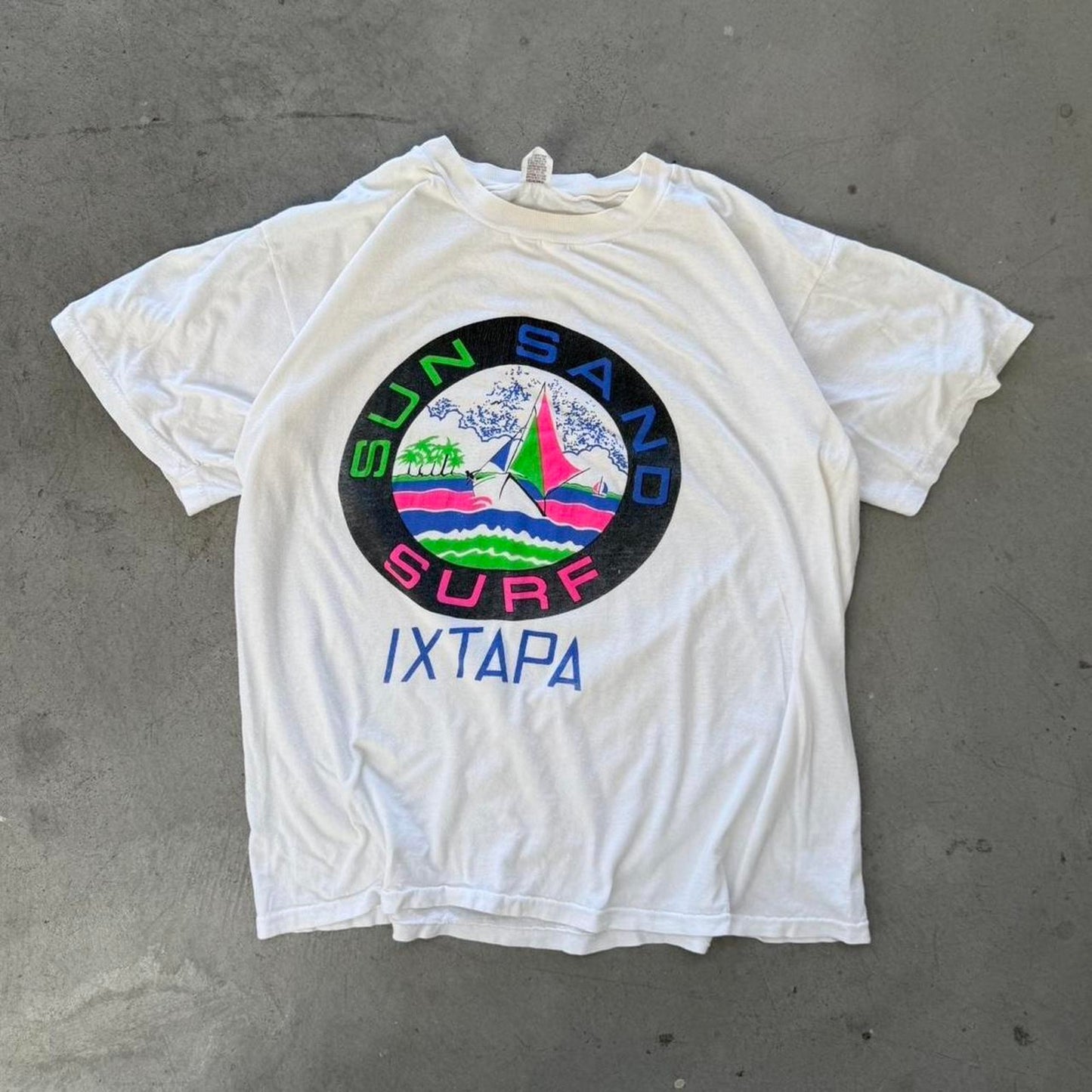 Vintage 80s Sun Sand Surf Ixtapa Beach T-Shirt - Large