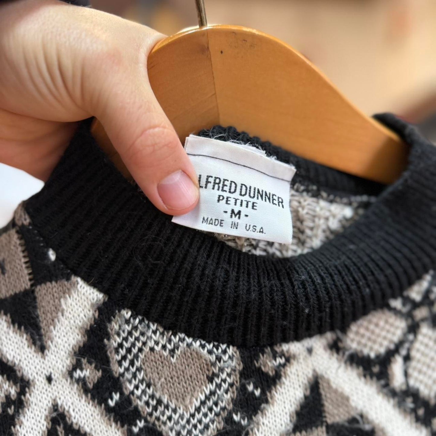 Vintage 90s Floral Flower Patterned Sweater - Medium