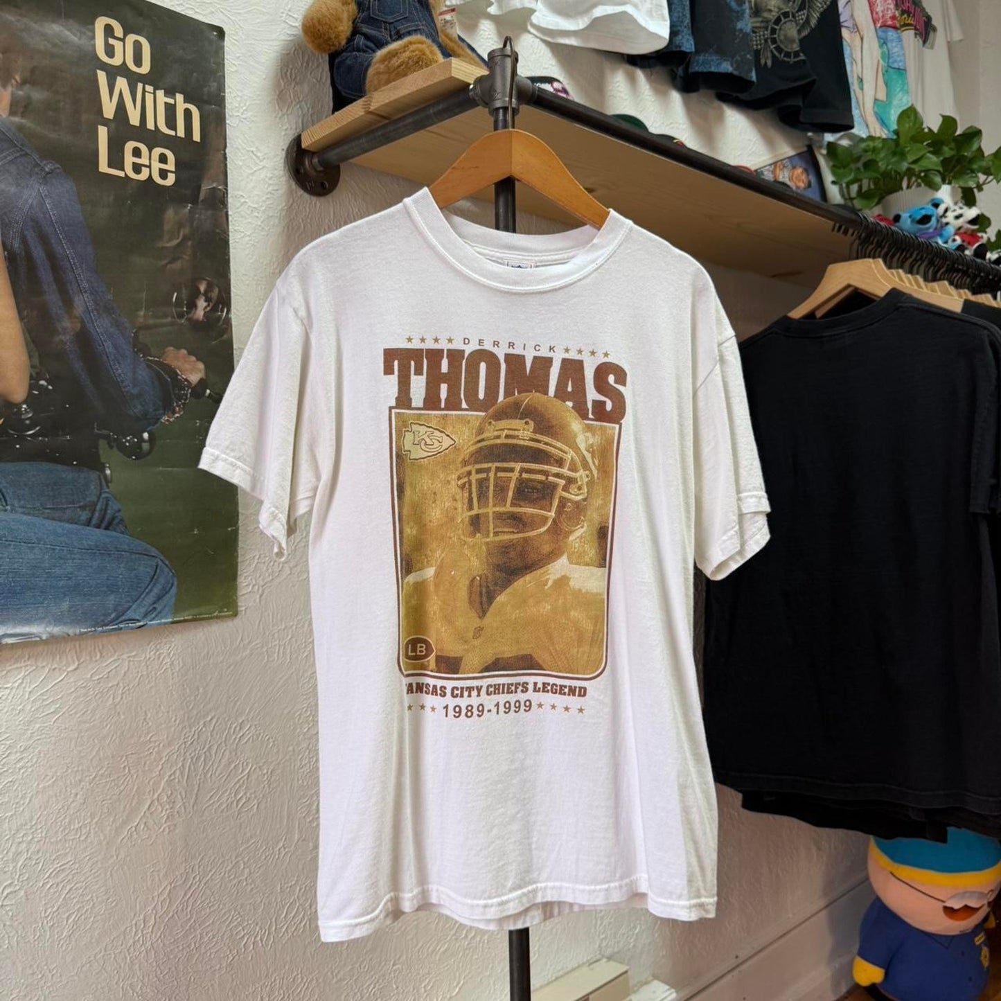 Vintage 90s Kansas City Chiefs Derrick Thomas NFL T-Shirt - Medium