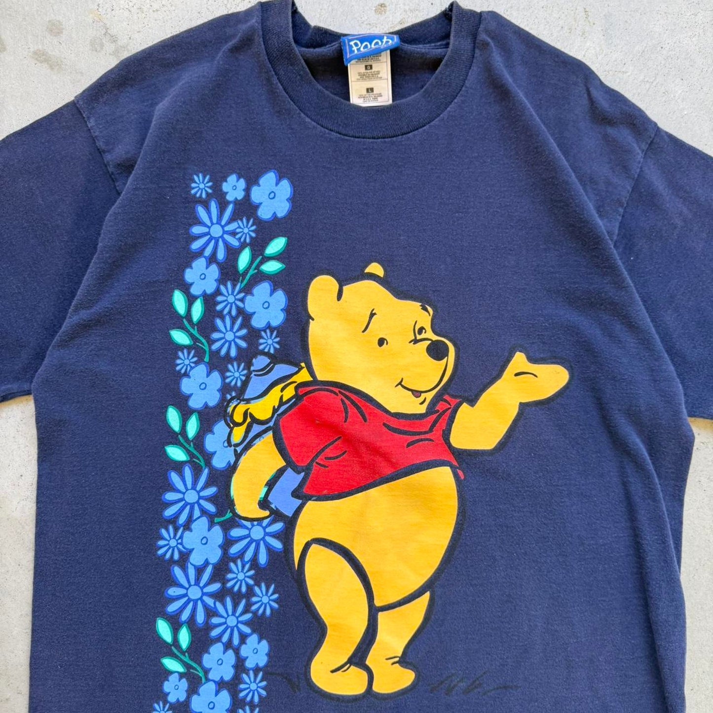 Vintage 90s Winnie the Pooh Disney T-Shirt - Large