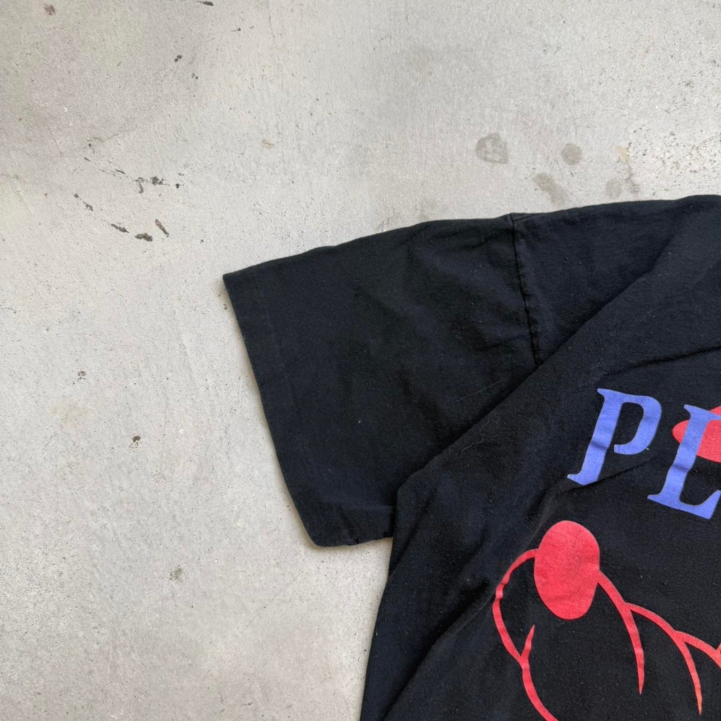 Vintage 90s Disney Pluto Mickey Mouse T-Shirt - Large