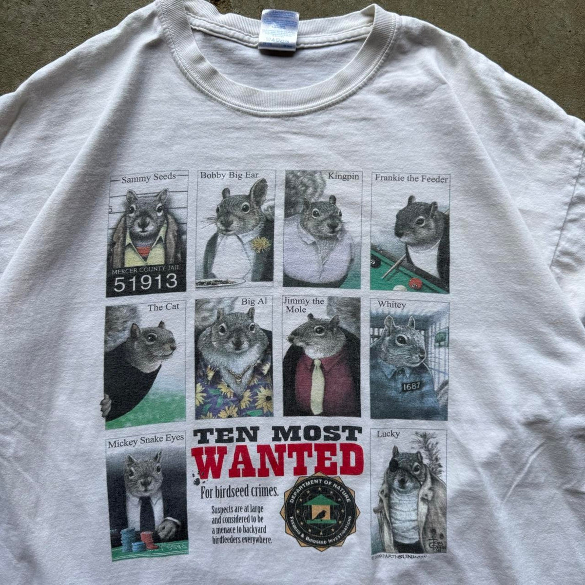 Vintage Y2K Ten Most Wanted Squirrel Poster T-Shirt - X-Large