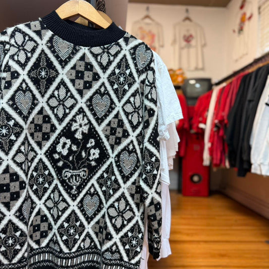 Vintage 90s Floral Flower Patterned Sweater - Medium